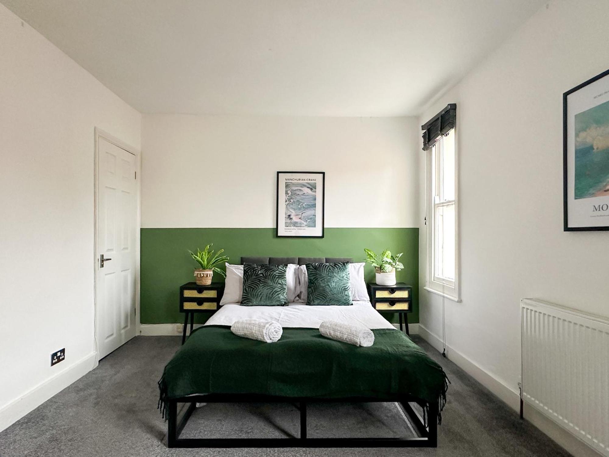 Stylish & Spacious City Centre 3-Bedroom Townhouse - Sleeps 6 Canterbury Exteriör bild
