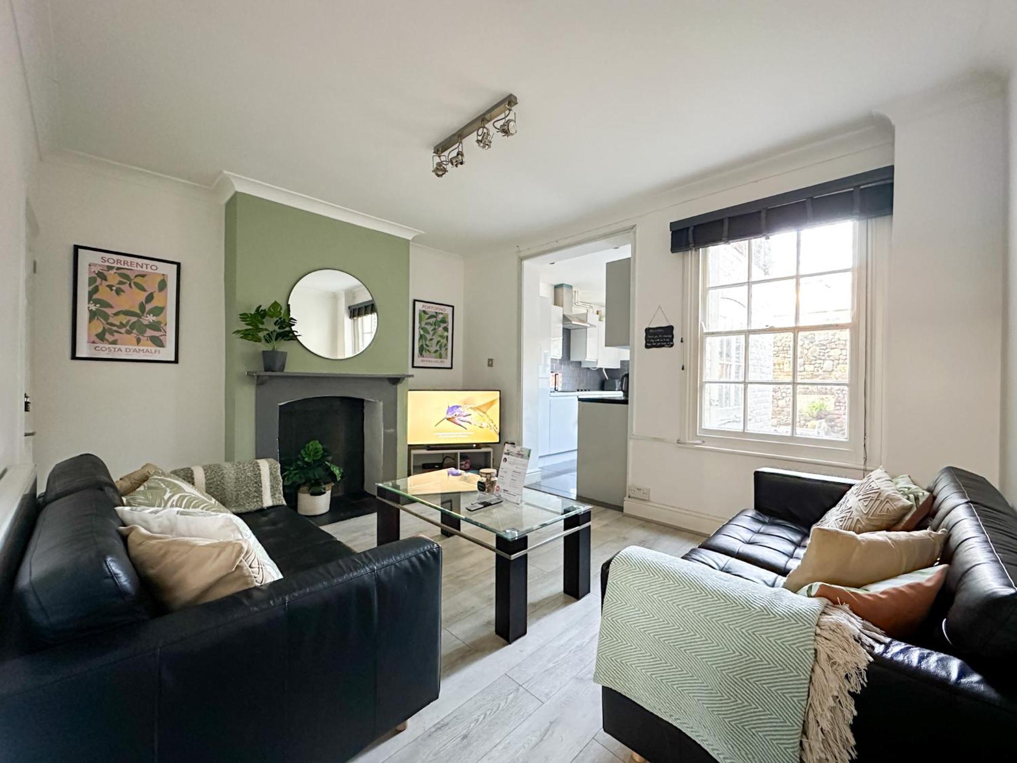 Stylish & Spacious City Centre 3-Bedroom Townhouse - Sleeps 6 Canterbury Exteriör bild
